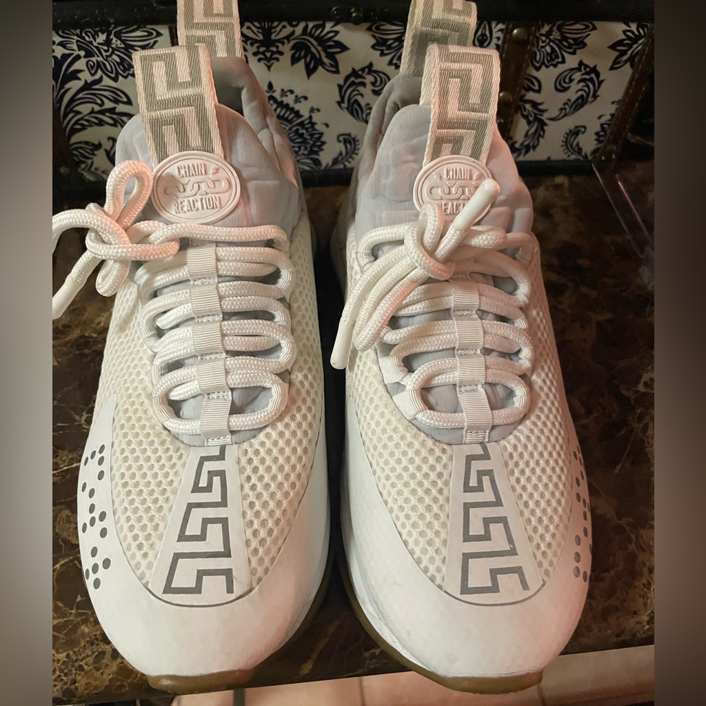 White/Grayversace Chain Reaction Size 37 Used/Good Condition